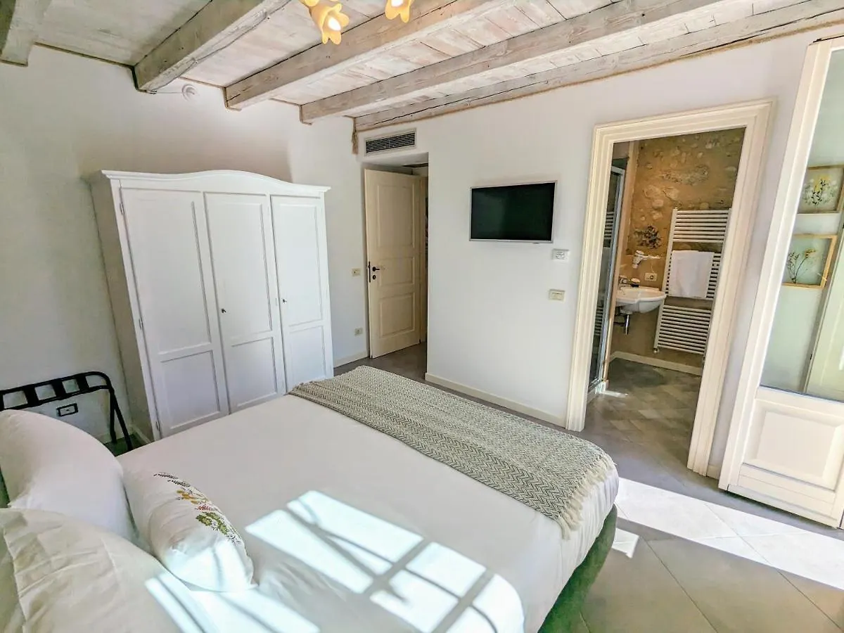 Bed and Breakfast Casal Del Pigno Peschiera del Garda 0*,