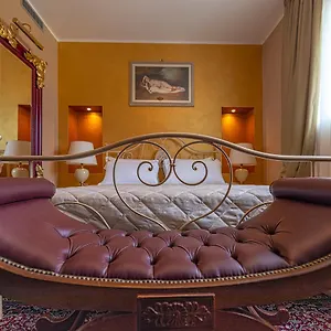 Luisa Rooms&breakfast Peschiera del Garda